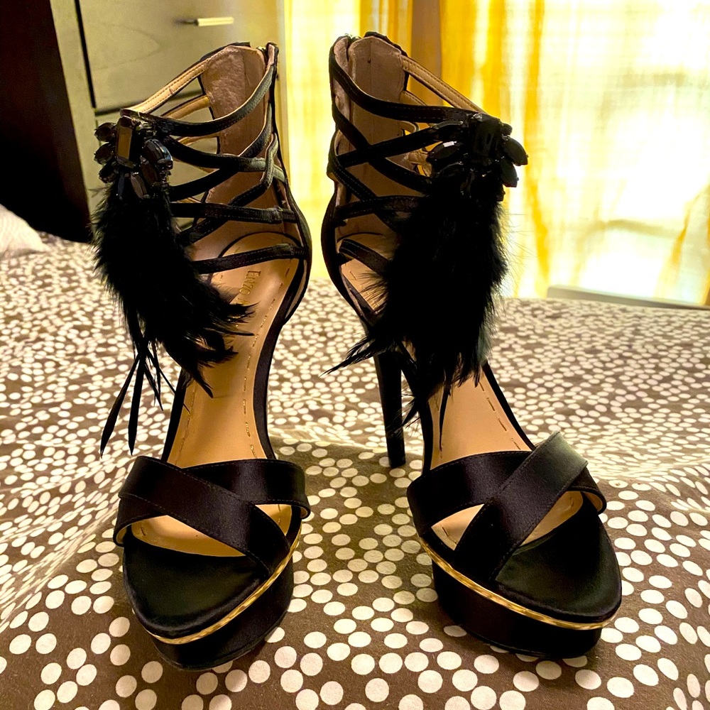 Black satin feathered platform Enzo Angiolini shoe